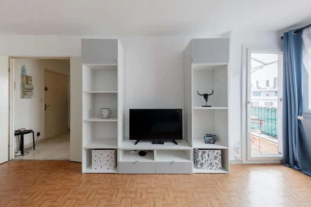 Nicolas Iii, Parking Prive, Clim, Balcon Grenoble